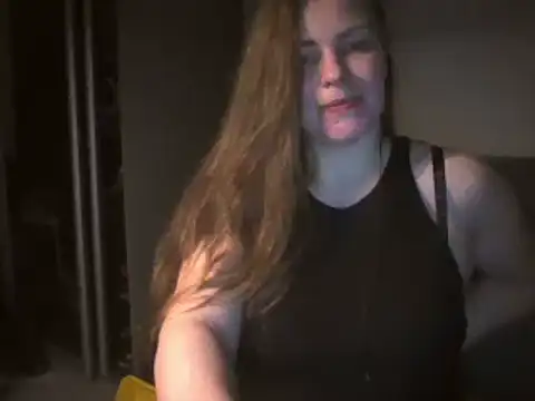 Snapshot of AnnaDiamond1 chatting on 03/04/25, 10:27 AnnaDiamond1 online show from 03/04/25, 10:27