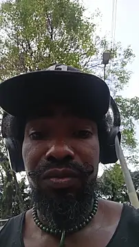 Siriss boyrag online show from 10/12/25, 09:36