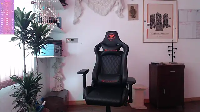 Siriss boyrag online show from 10/24/25, 01:29