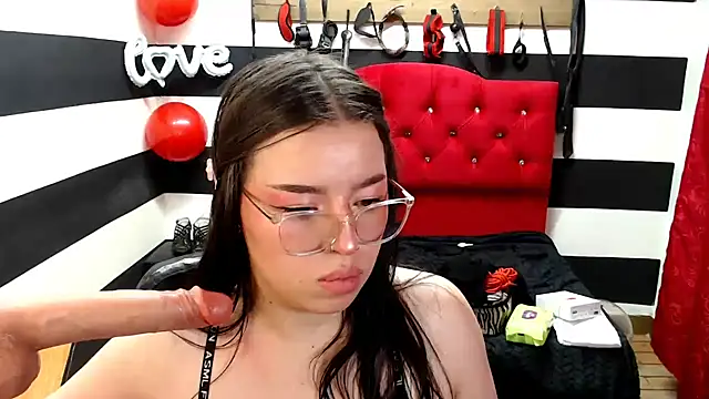 Marian Ran online show from 02/14/25, 10:38