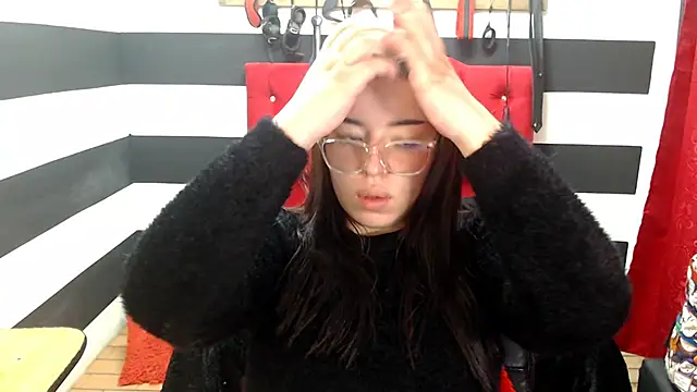 Marian Ran online show from 03/11/25, 03:05