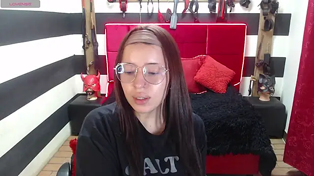 Marian Ran online show from 10/06/25, 03:59