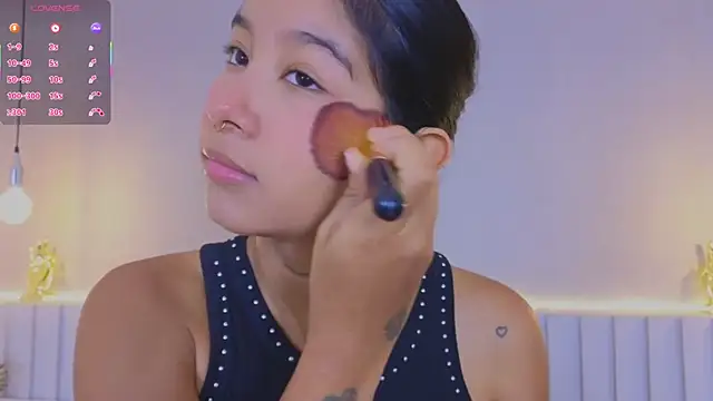 Aida moreno online show from 10/18/25, 11:44