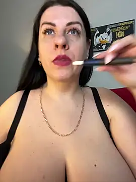 Evelinia online show from 03/07/25, 06:11