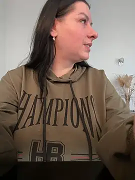 Evelinia online show from 03/20/25, 02:10