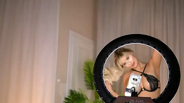 AdelineKing online show from 09/10/25, 01:38