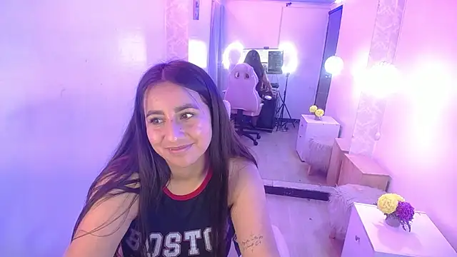 ailyn miranda online show from 02/08/25, 03:19