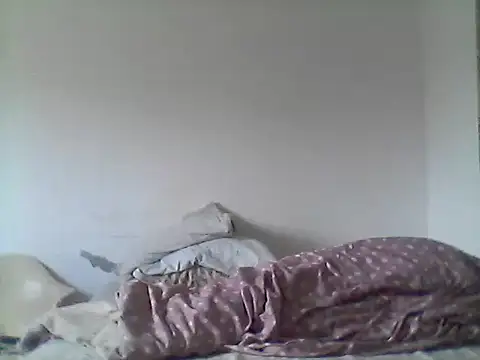 Snapshot of _bahya chatting on 09/13/25, 04:07 bahya online show from 09/13/25, 04:07