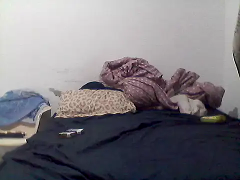 Snapshot of _bahya chatting on 10/01/25, 12:27 bahya online show from 10/01/25, 12:27