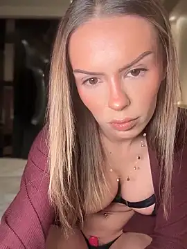 HotBella- online show from 03/18/25, 08:04