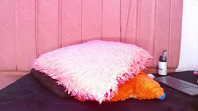 margiesfunnyhot303av online show from 03/14/25, 07:48