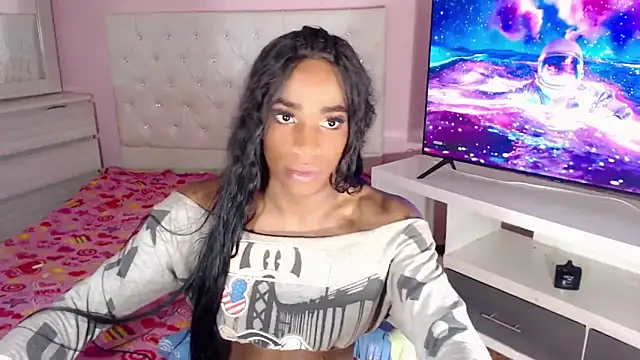 DannaDocell online show from 02/10/25, 11:23