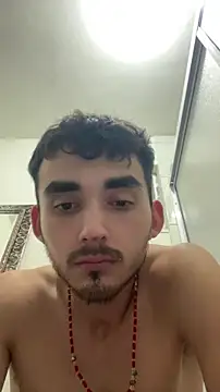 Snapshot of kevinsito1 chatting on 10/27/25, 11:03 kevinsito1 online show from 10/27/25, 11:03