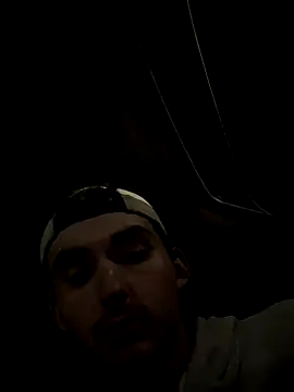 Snapshot of kevinsito1 chatting on 11/18/25, 04:39 kevinsito1 online show from 11/18/25, 04:39