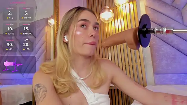 Lucy Vega online show from 12/07/24, 03:19