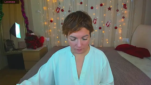 Snapshot of Katherine_Fox chatting on 01/06/25, 07:52 Katherine Fox online show from 01/06/25, 07:52