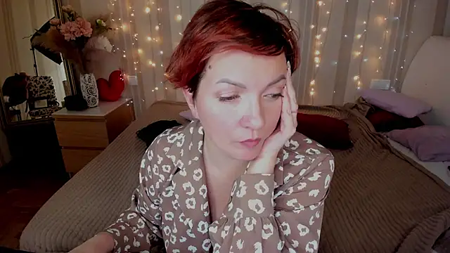 Snapshot of Katherine_Fox chatting on 02/04/25, 06:49 Katherine Fox online show from 02/04/25, 06:49