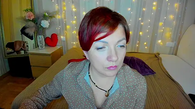 Snapshot of Katherine_Fox chatting on 03/06/25, 06:05 Katherine Fox online show from 03/06/25, 06:05