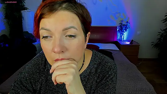 Snapshot of Katherine_Fox chatting on 03/20/25, 05:15 Katherine Fox online show from 03/20/25, 05:15