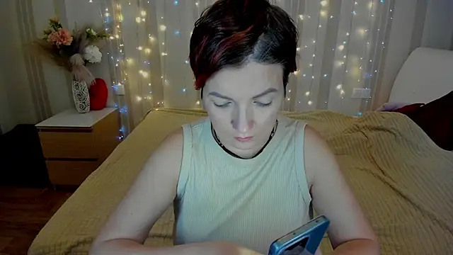 Snapshot of Katherine_Fox chatting on 03/21/25, 08:17 Katherine Fox online show from 03/21/25, 08:17