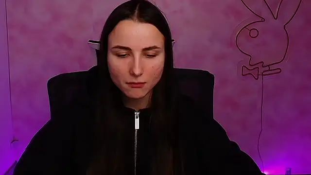 Snapshot of Eva_Janee chatting on 12/13/24, 07:04 Eva Janee online show from 12/13/24, 07:04