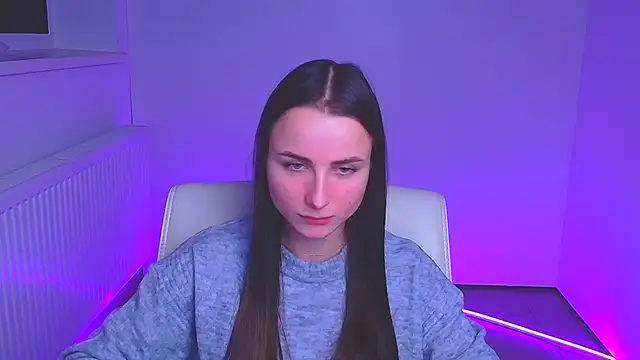 Snapshot of Eva_Janee chatting on 12/17/24, 03:49 Eva Janee online show from 12/17/24, 03:49