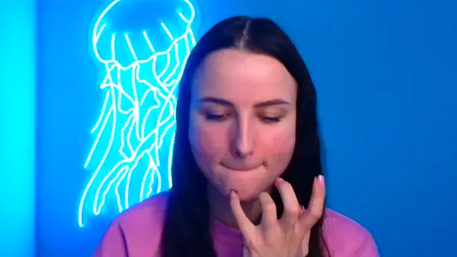 Snapshot of Eva_Janee chatting on 02/21/25, 10:39 Eva Janee online show from 02/21/25, 10:39