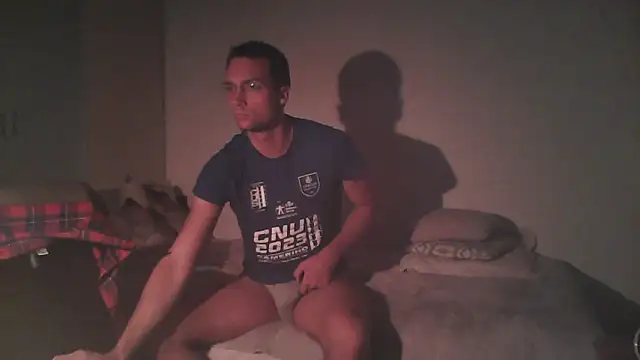 Snapshot of xentetube01 chatting on 10/21/25, 07:36 xentetube01 online show from 10/21/25, 07:36