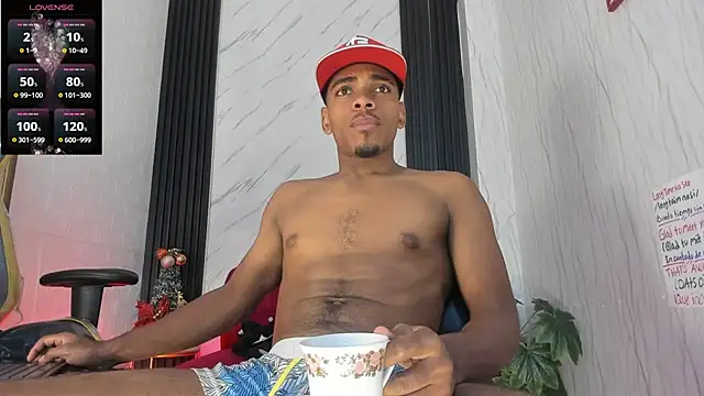 Snapshot of Jack_Muscles69_ chatting on 01/02/25, 01:19 Jack Muscles69 online show from 01/02/25, 01:19