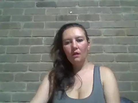Snapshot of EksJouneMwah chatting on 01/20/25, 04:34 EksJouneMwah online show from 01/20/25, 04:34