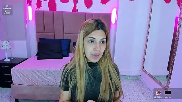 EvaaLovia1 online show from 02/13/25, 01:15