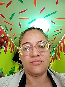 skarleth001 online show from 11/21/25, 10:30