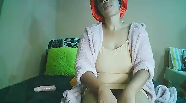 White Porshe online show from 03/19/25, 02:37