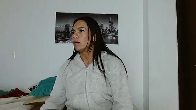 chicafitcaliente online show from 10/23/25, 02:11