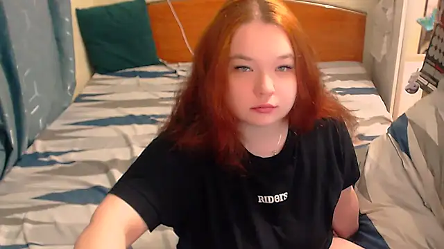 Snapshot of HaleyRoute chatting on 11/06/25, 05:03 HaleyRoute online show from 11/06/25, 05:03