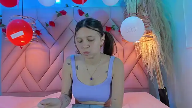 AngelaaCute  online show from 02/17/25, 12:27