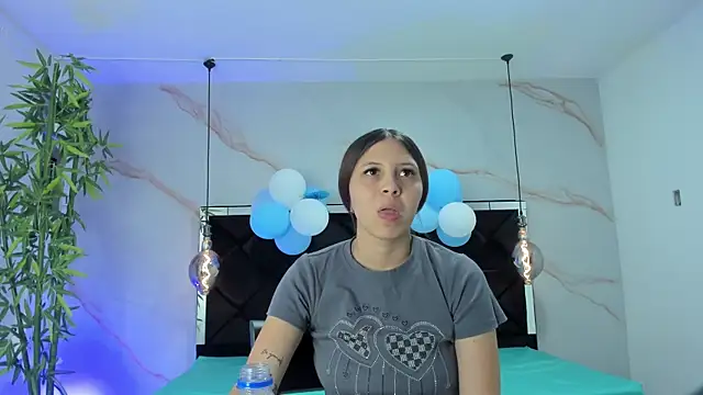 AngelaaCute  online show from 09/29/25, 12:10