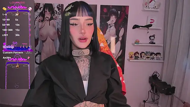 Snapshot of Sweet-bunny1 chatting on 09/13/25, 08:52 Sweet-bunny1 online show from 09/13/25, 08:52