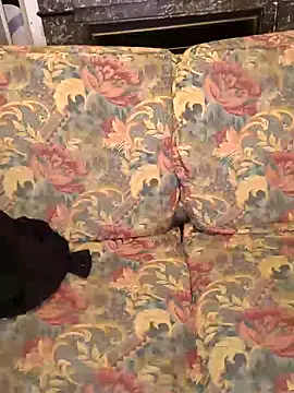 Snapshot of LadyRochester chatting on 01/18/25, 02:14 LadyRochester online show from 01/18/25, 02:14