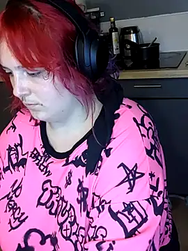 Snapshot of LadyRochester chatting on 03/19/25, 10:31 LadyRochester online show from 03/19/25, 10:31