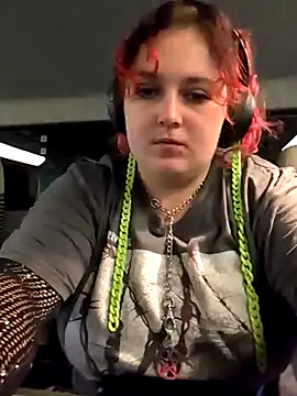 LadyRochester online show from 10/21/25, 06:03