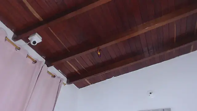 Amara Red online show from 10/23/25, 11:20