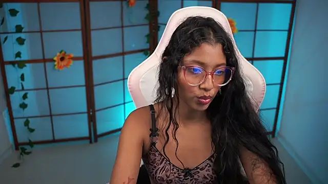 small emilie online show from 09/25/25, 09:07