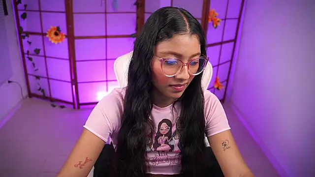 small emilie online show from 10/06/25, 01:19