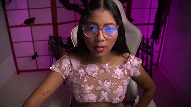 small emilie online show from 11/01/25, 01:46