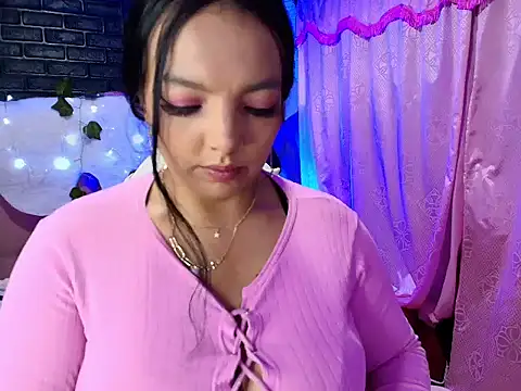 loren tits24 online show from 12/06/24, 10:41