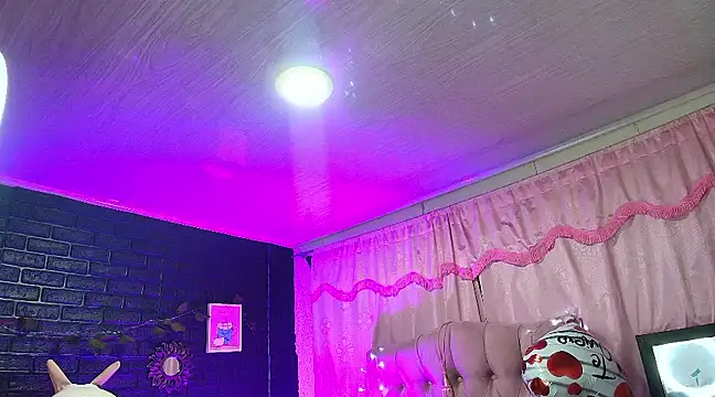 loren tits24 online show from 03/11/25, 12:11