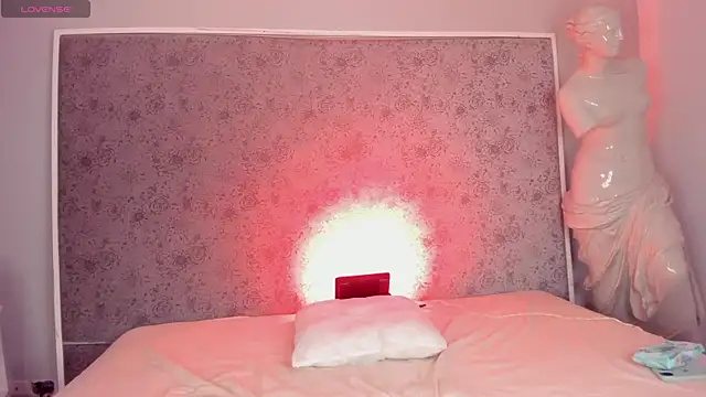 Ari sunshine  online show from 09/23/25, 04:59