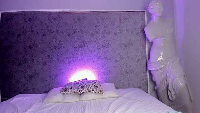 Ari sunshine  online show from 09/24/25, 04:27