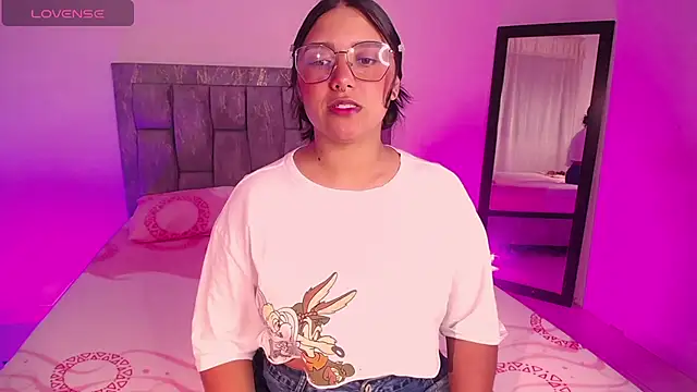 DIANEE 01 online show from 11/01/25, 09:17